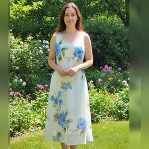 New never worn Jessica Blue Floral Maxi Dress